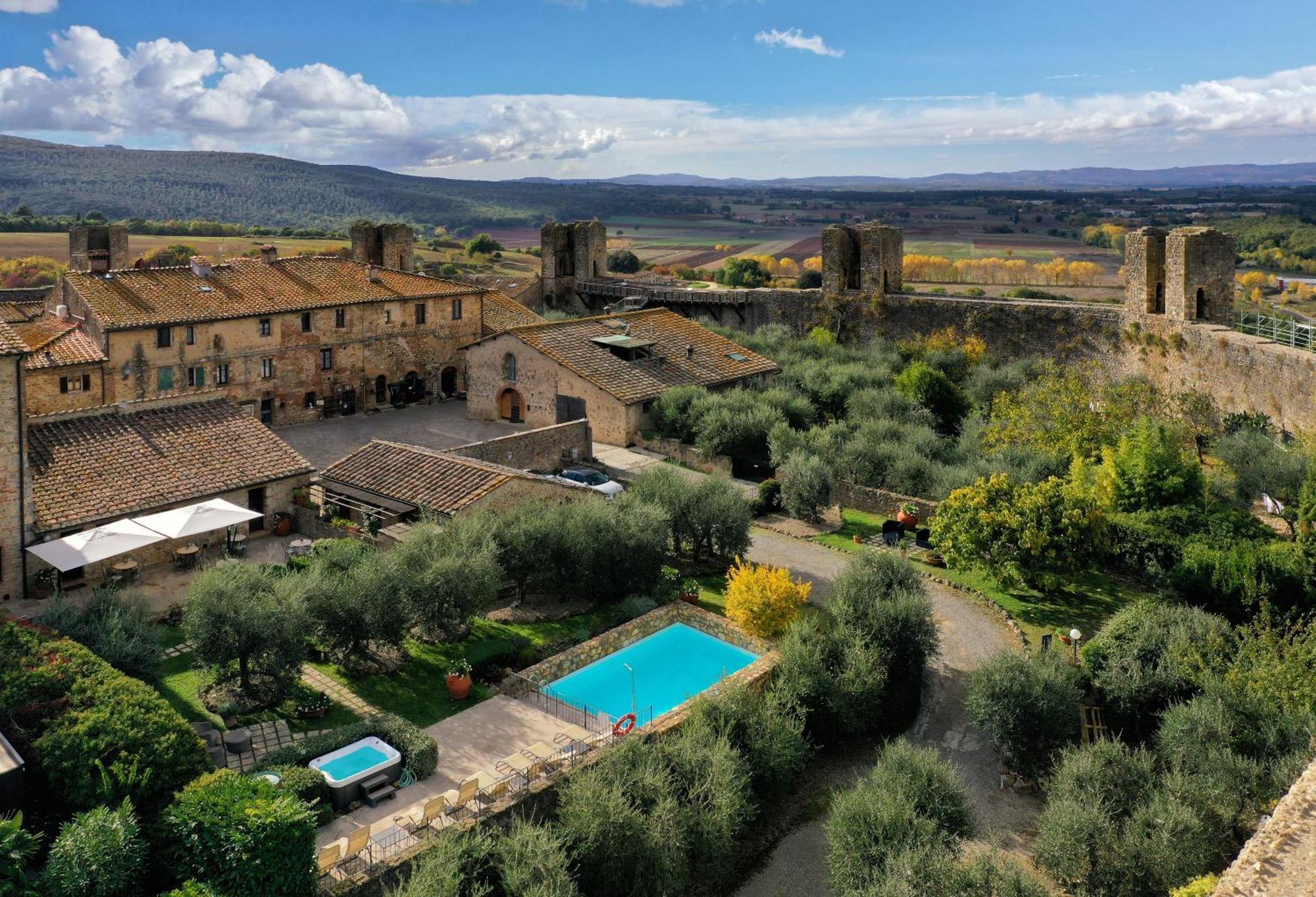 Hotel Monteriggioni Hotel 4*